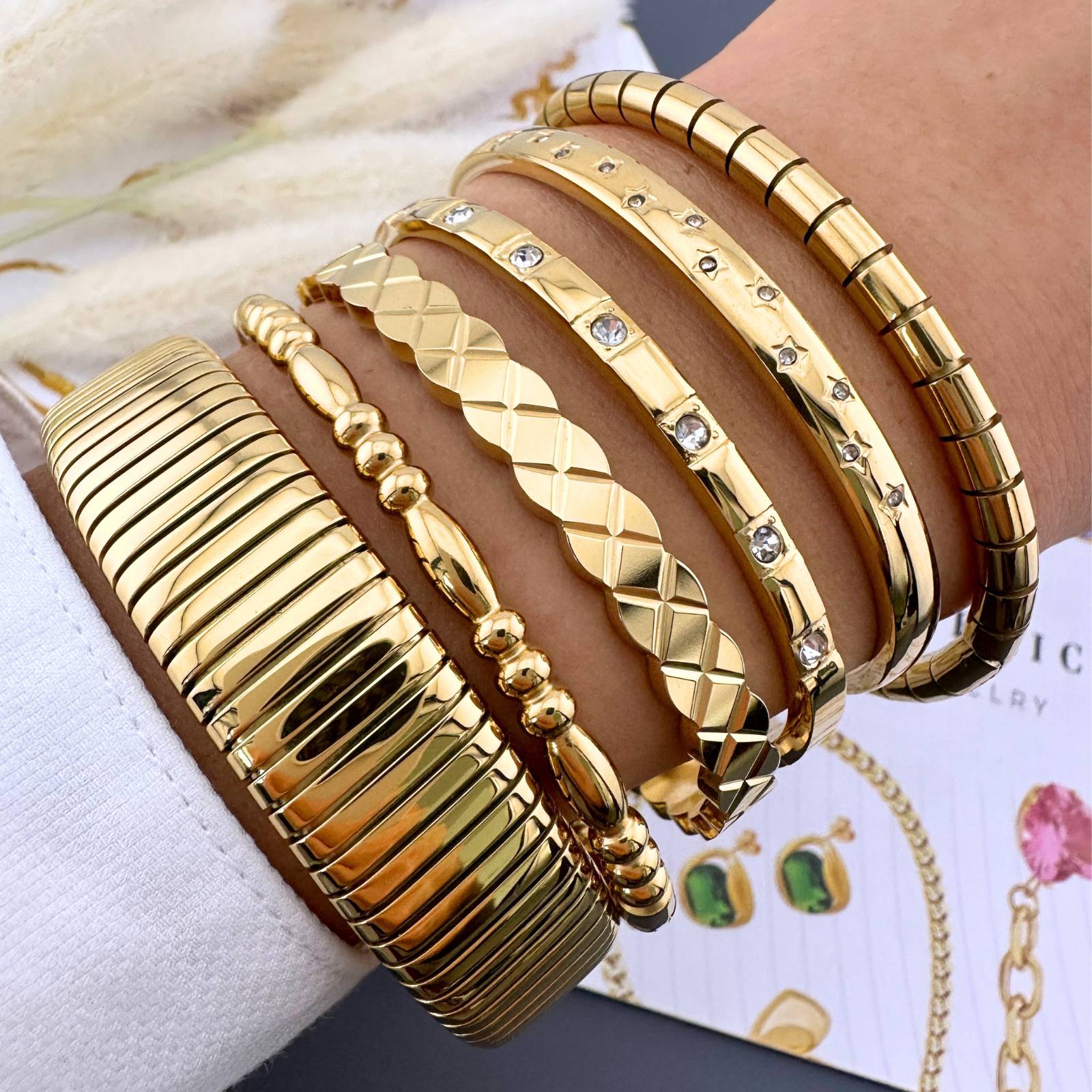 Star Bracelet, 18K Gold Plated Steel