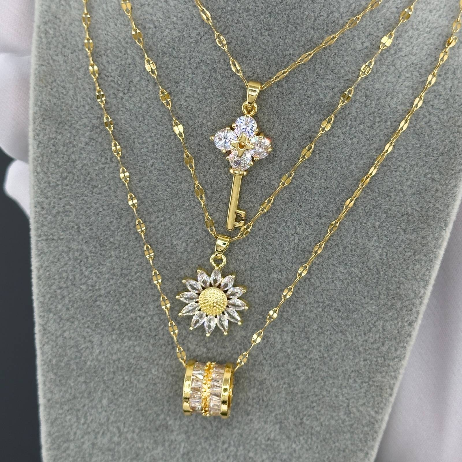 The Crystal Colonnade Necklace