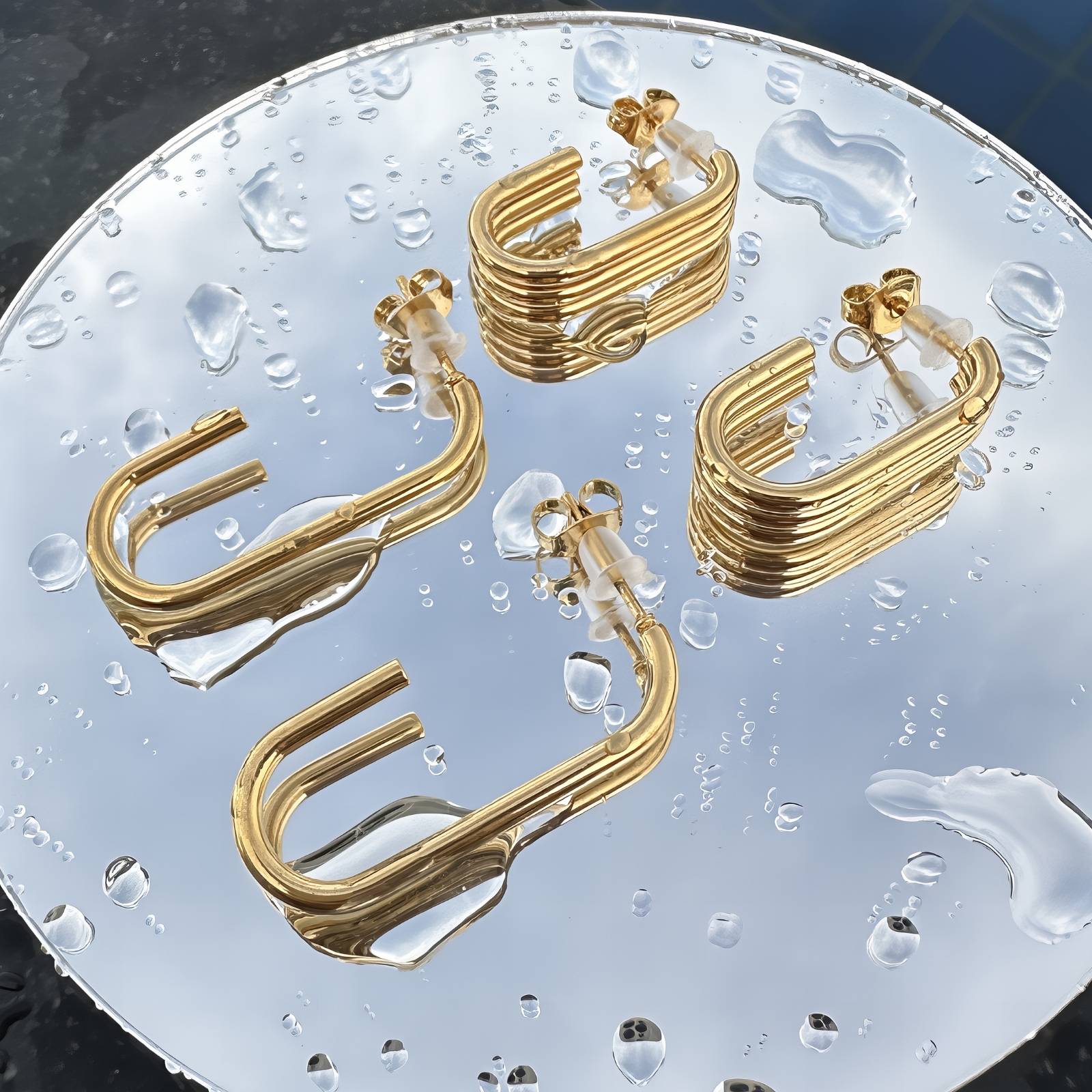 The Elongated Gilded Earring